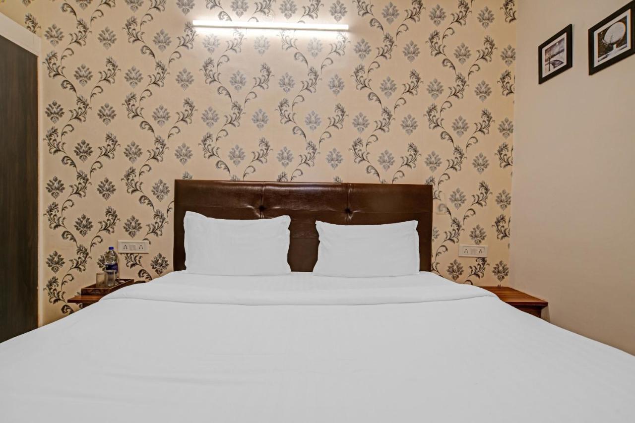 Collection O 84499 Nakshatra Hotel 3*